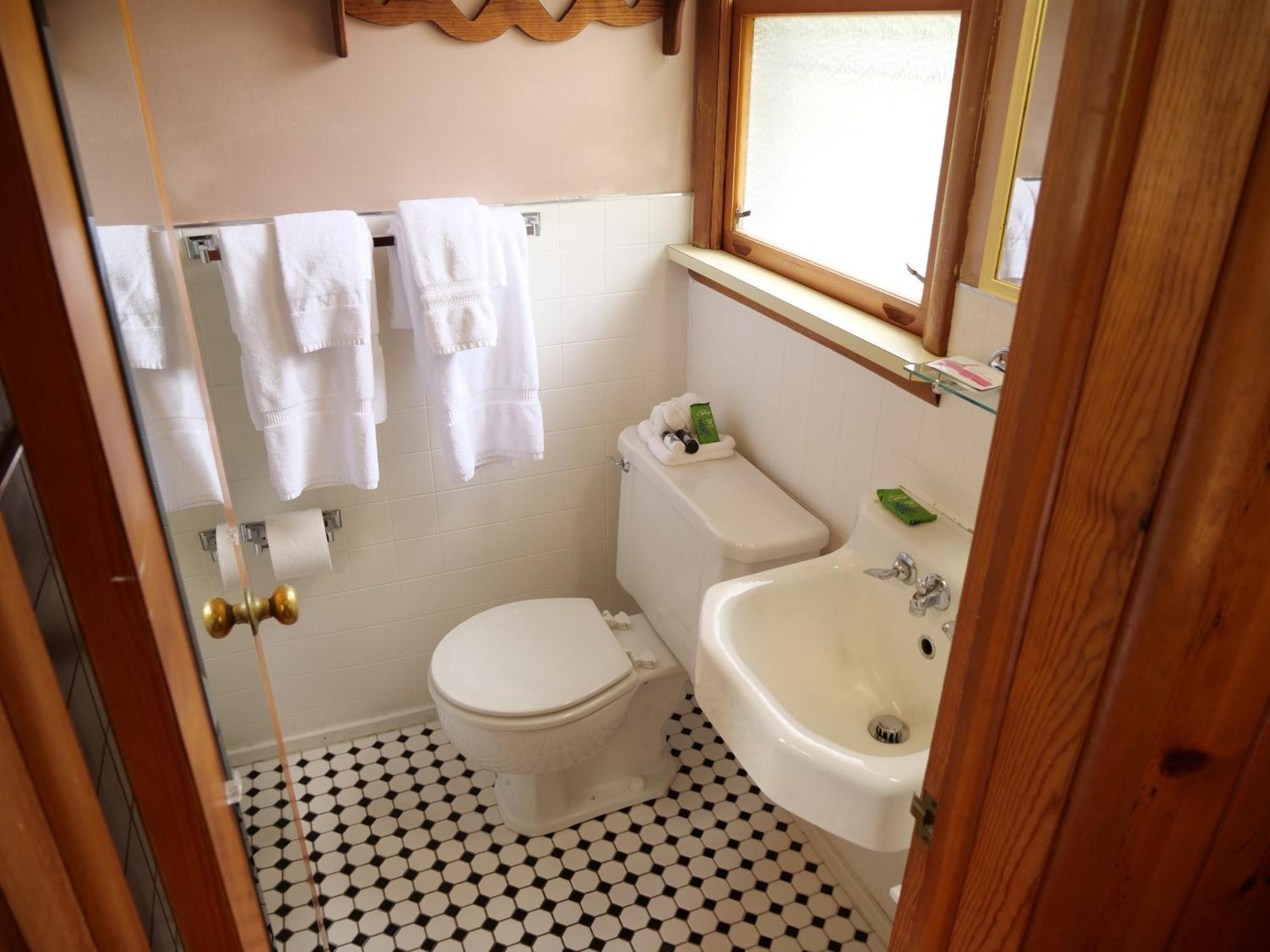 Inn Blue Spruce 2*