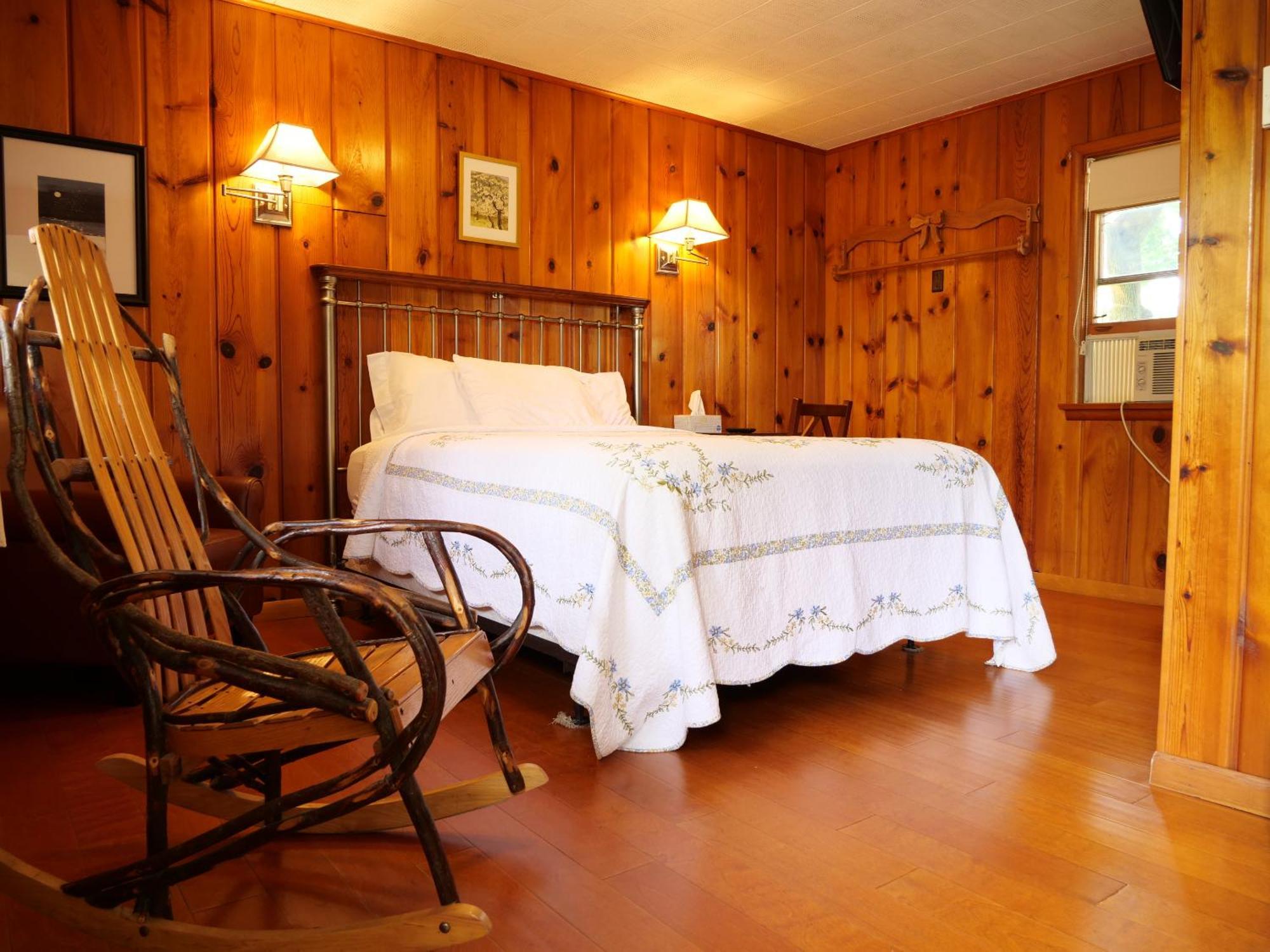 Inn Blue Spruce